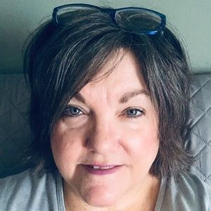 Meet your Posher, Sharon